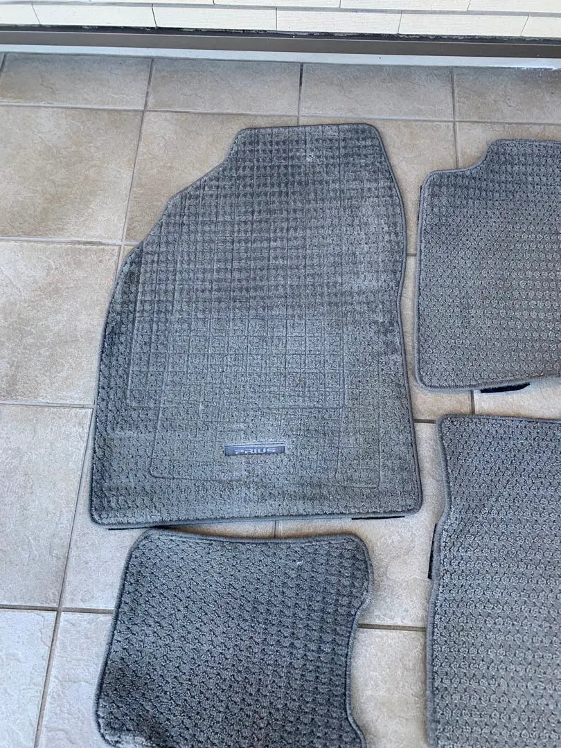 ◾️ Genuine Toyota Prius 30 floor mat ◾️ Shipping included