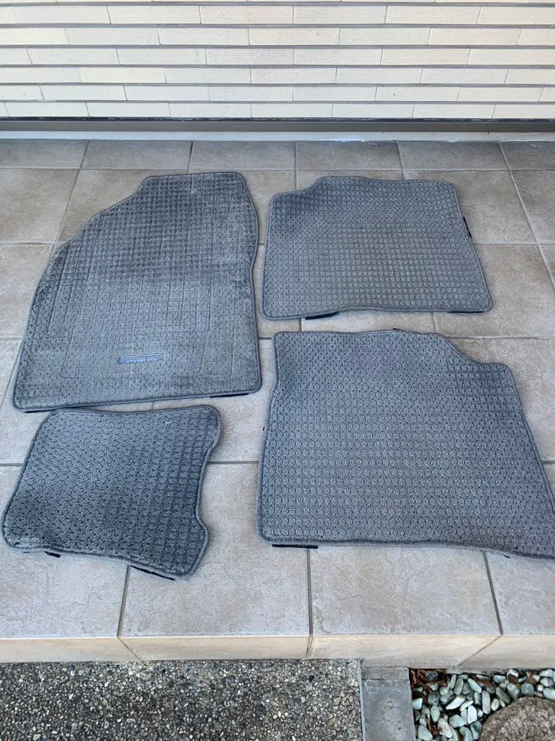 ◾️ Genuine Toyota Prius 30 floor mat ◾️ Shipping included