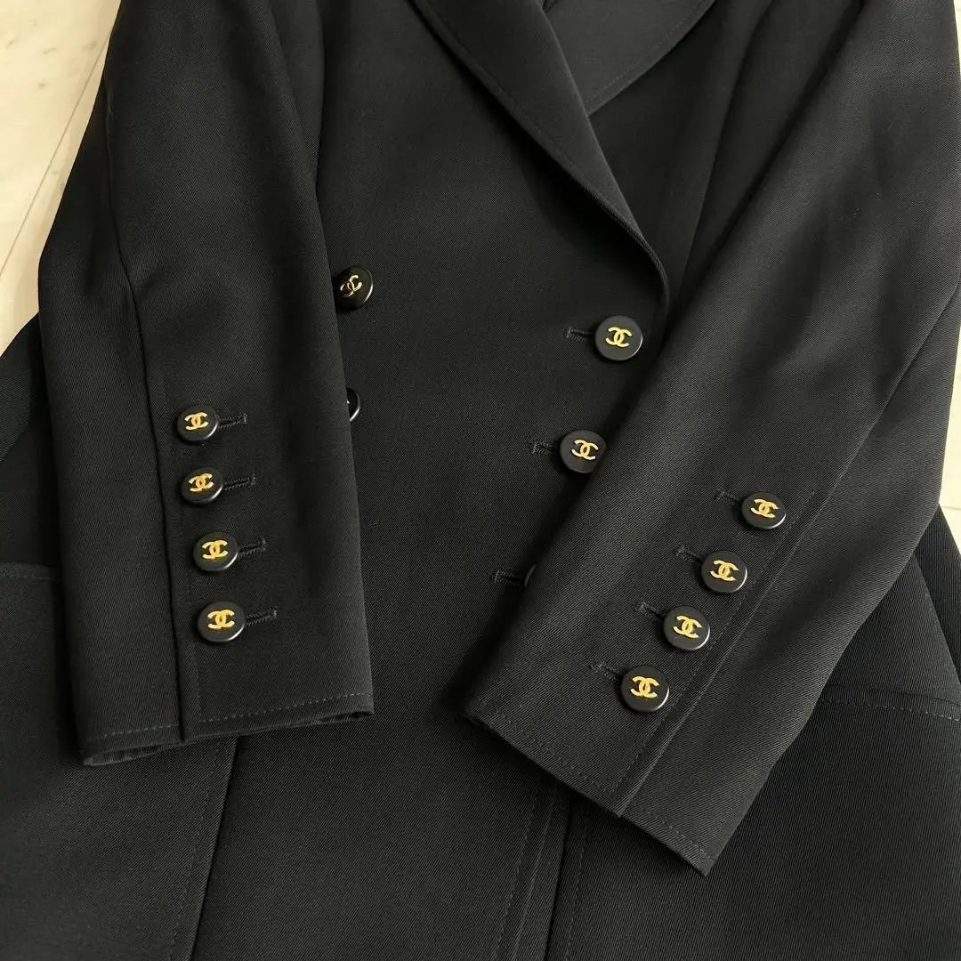 Superb condition CHANEL Coco Mark Button Beautiful Silhouette Tailored Jacket 36