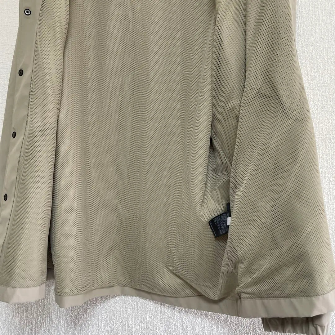 Uniqlo Coach Jacket Windbreaker Water-repellent treatment L Beige