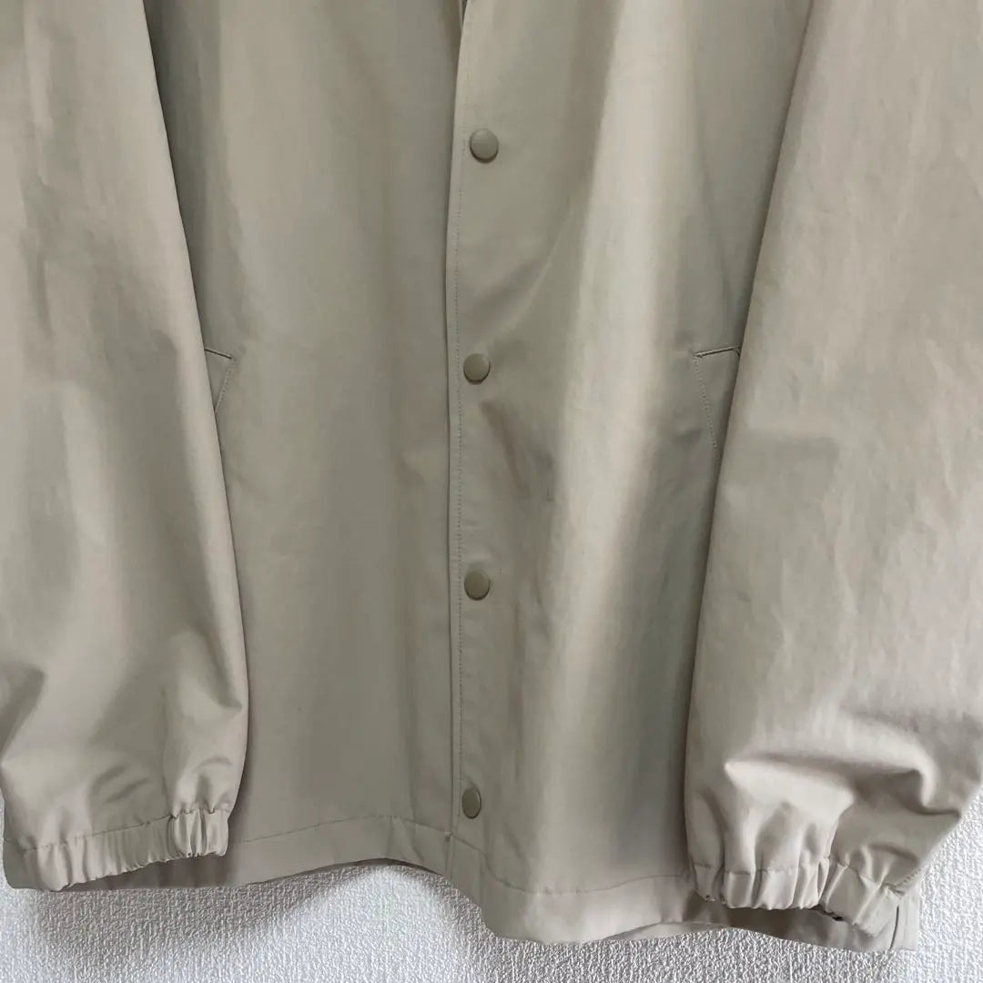 Uniqlo Coach Jacket Windbreaker Water-repellent treatment L Beige