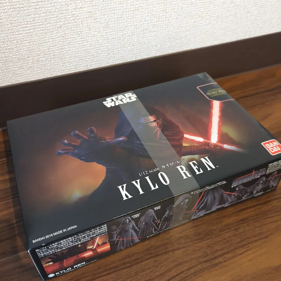 Bandai Star Wars KYLO REN 1/12