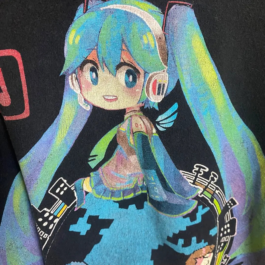 [D75] Camiseta con estampado Crypton Future de Hatsune Miku