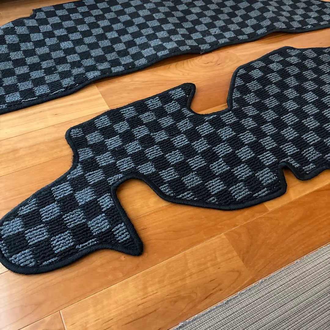 ESSEX floor mat for Hiace Narrow