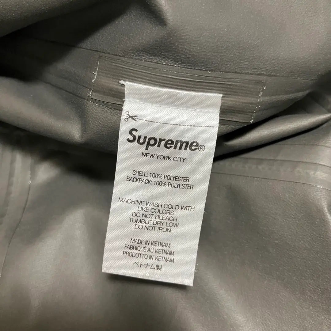 Supreme Gore-Tex Paclite Jacket Black L