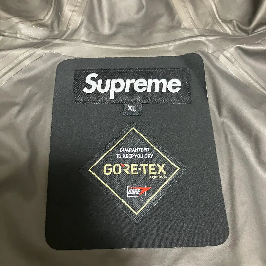 Supreme Gore-Tex Paclite Jacket Black L