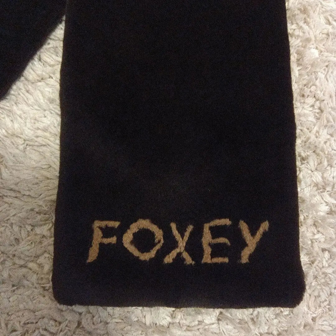 Bufanda Foxy Mink con logotipo