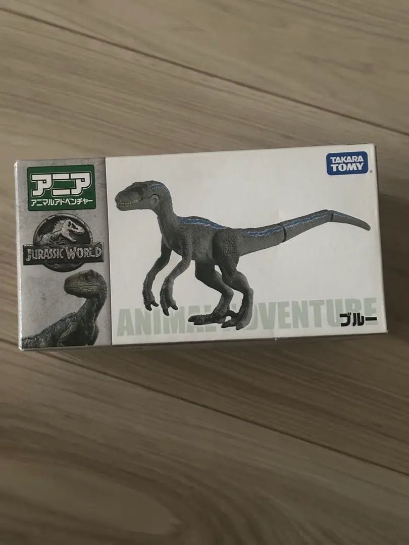 Takara Tomy Jurassic World Blue