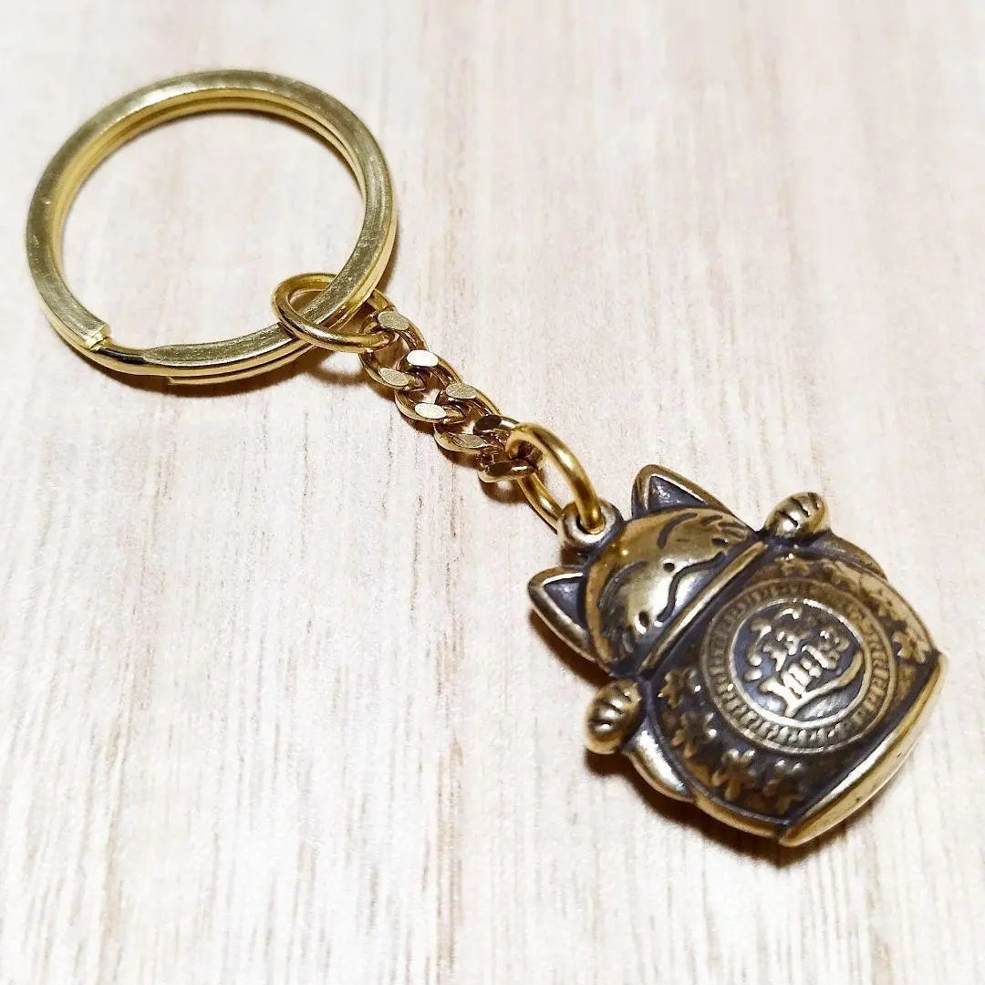 K108 Beckoning cat with both hands raised, money luck, business, brass, cat, fortune, good luck, keychain