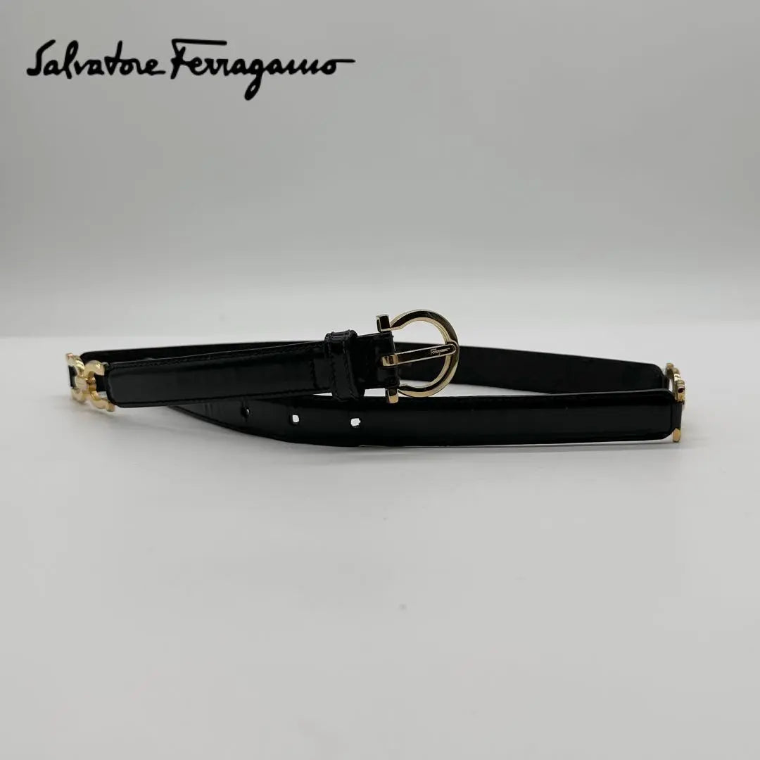 [Extremely beautiful] Ferragamo leather belt buckle Gancini black