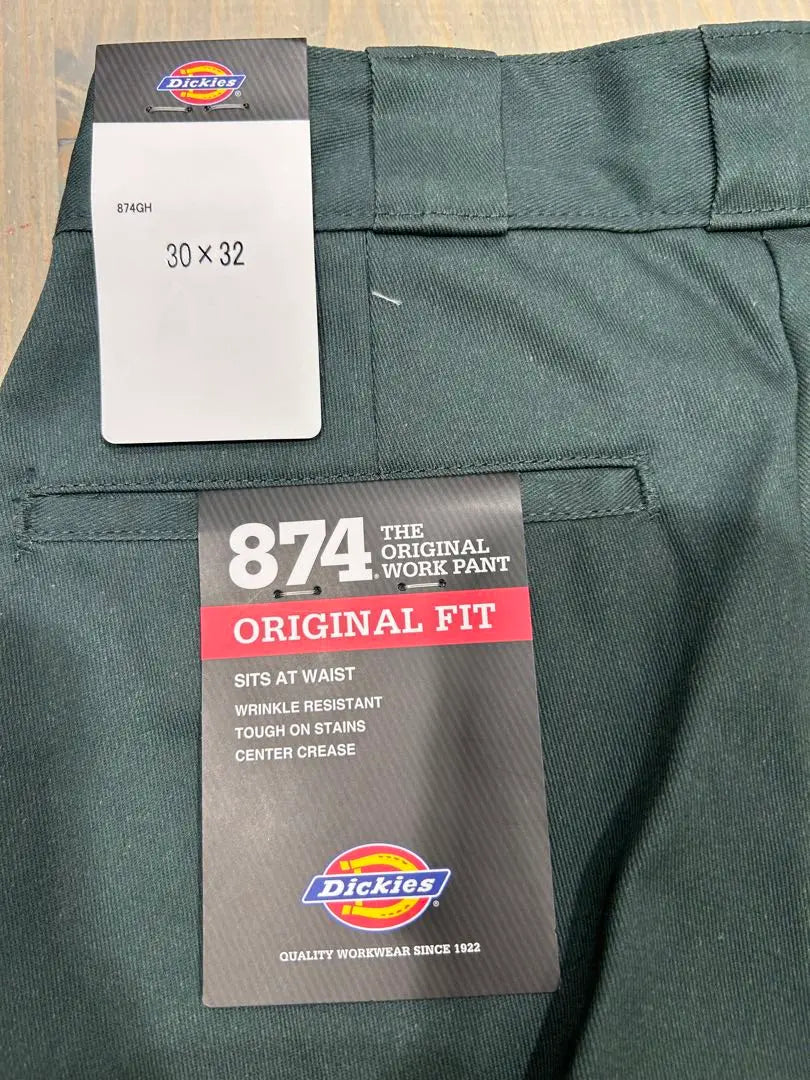 [Free Shipping] Brand new and unused Dickies 874 30x32