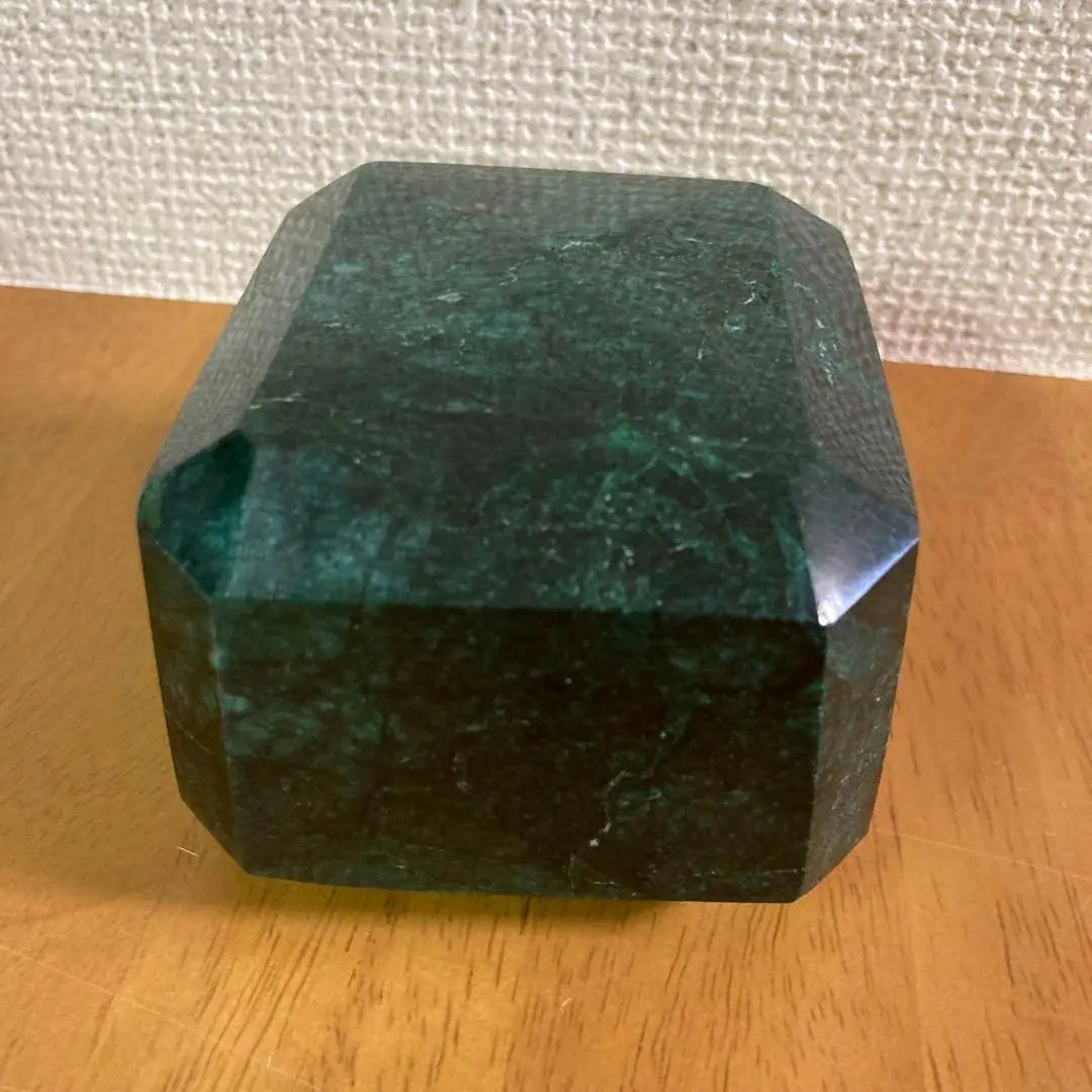 ☆Emerald rough stone, giant 5,150ct, 1.03kg☆