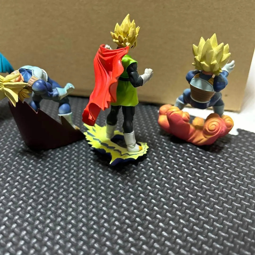 Dragon Ball Capsule: Legendary Super Warrior Edition Figure 5-Type Set Anonymous Shipping