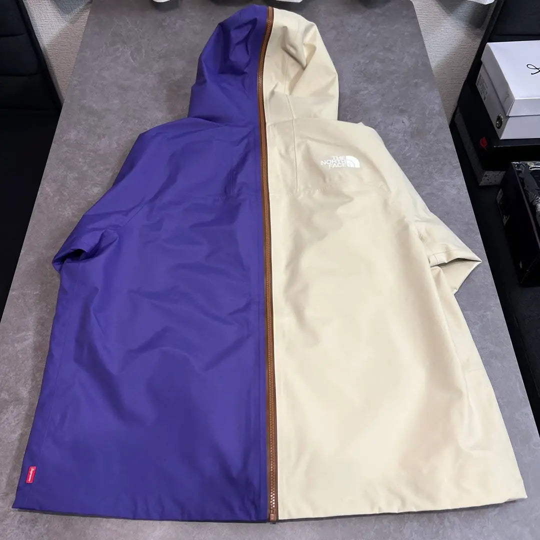 Supreme x The North Face Shell Jacket