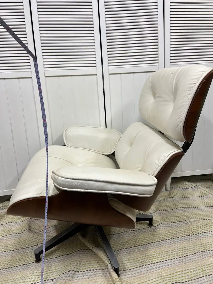 Shipping included! Eames Lounge Chair White with Ottoman Reproduction