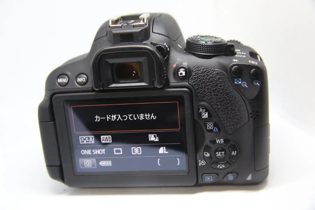 7200 shots EOS Kiss X7i double zoom kit Good condition Price reduced