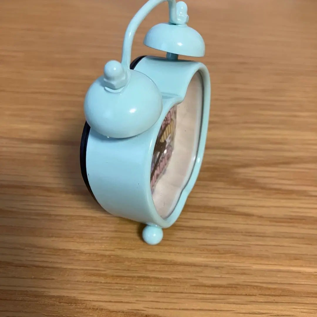 Reloj de mesa retro con forma de corazón SWIMMER