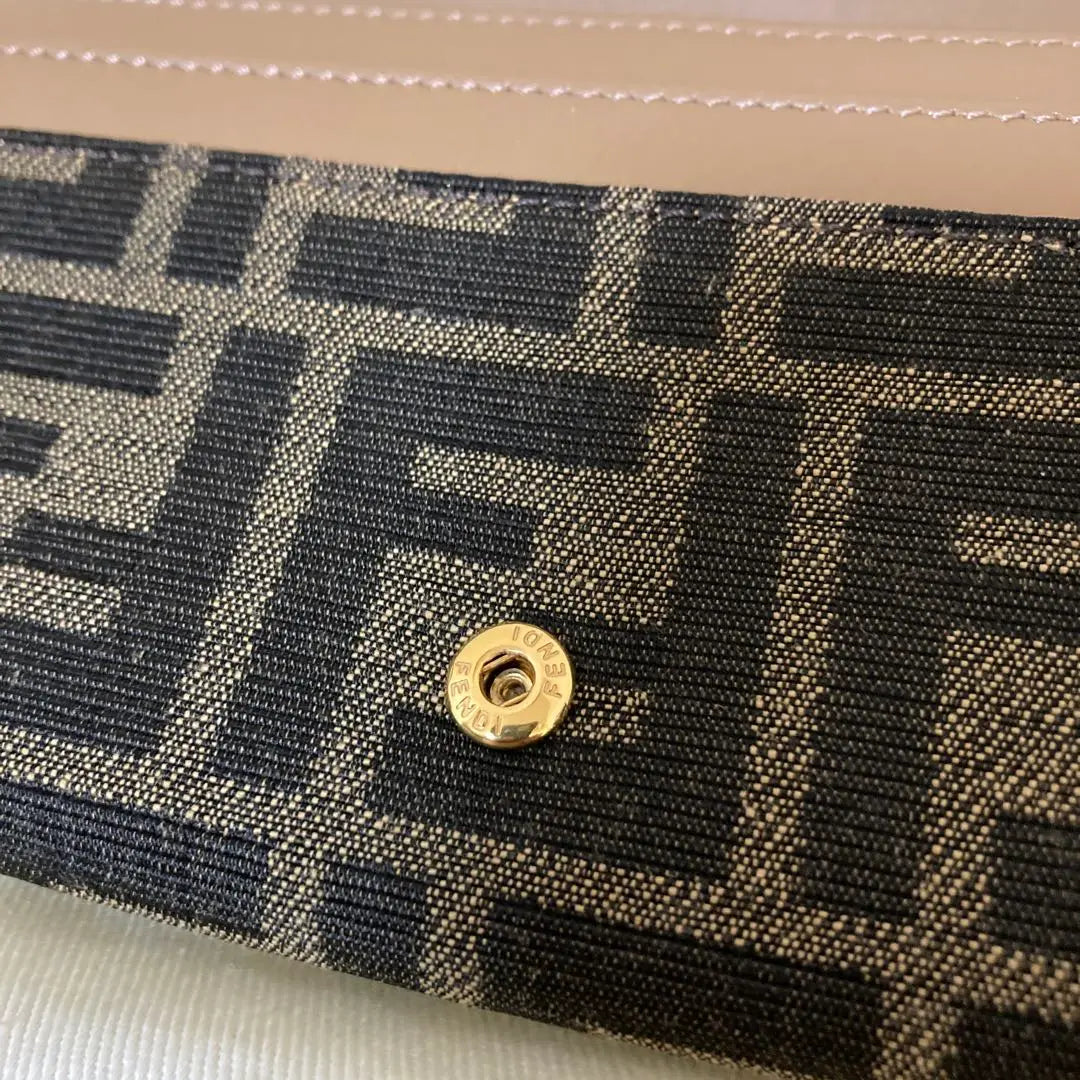 Cartera larga FENDI fabricada en Italia 8M0251 estampado Zucca