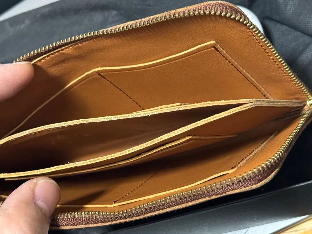 Used good condition! ! [Genuine leather, made in Japan] Ikenohata Ginhashi Shop Wallet Brown