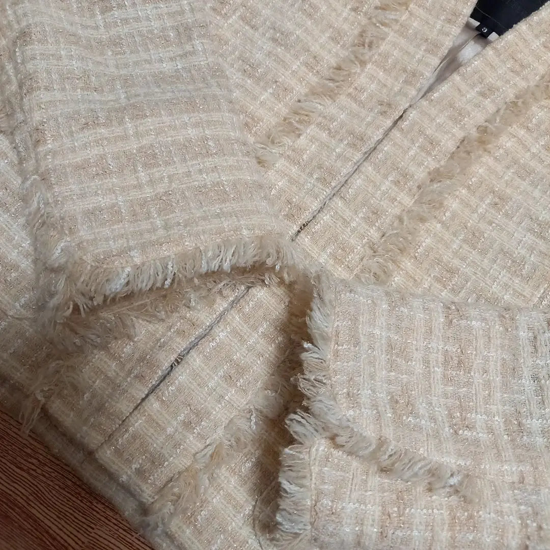 [Good Condition] UNTITLED Tweed Collarless Jacket L Beige