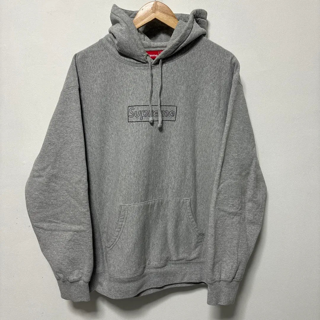 Sudadera con capucha y logo de caja Supreme Cowes Chalk 21SS L