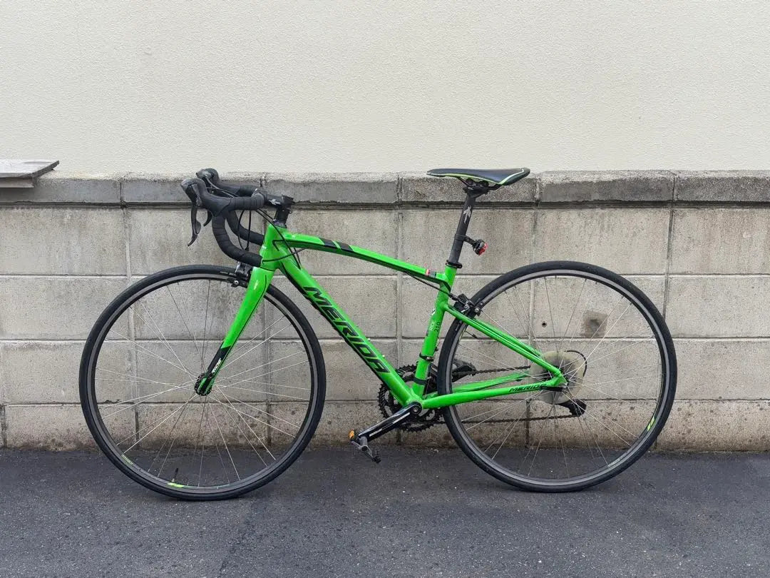 Bicicleta de carretera ecológica Merida RIDE210, entrega a Hiroshima