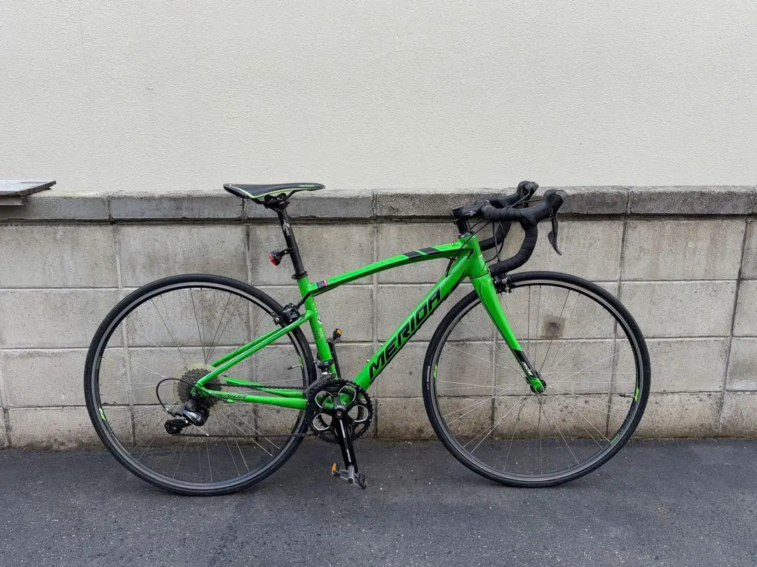 Bicicleta de carretera ecológica Merida RIDE210, entrega a Hiroshima