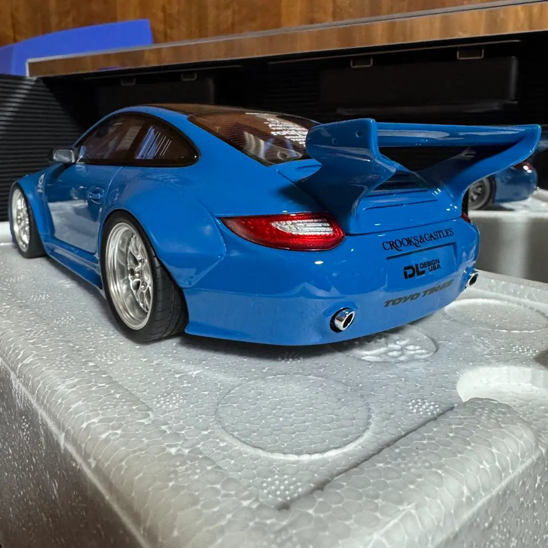 Undisplayed item GT Spirit 1/18 Porsche 911