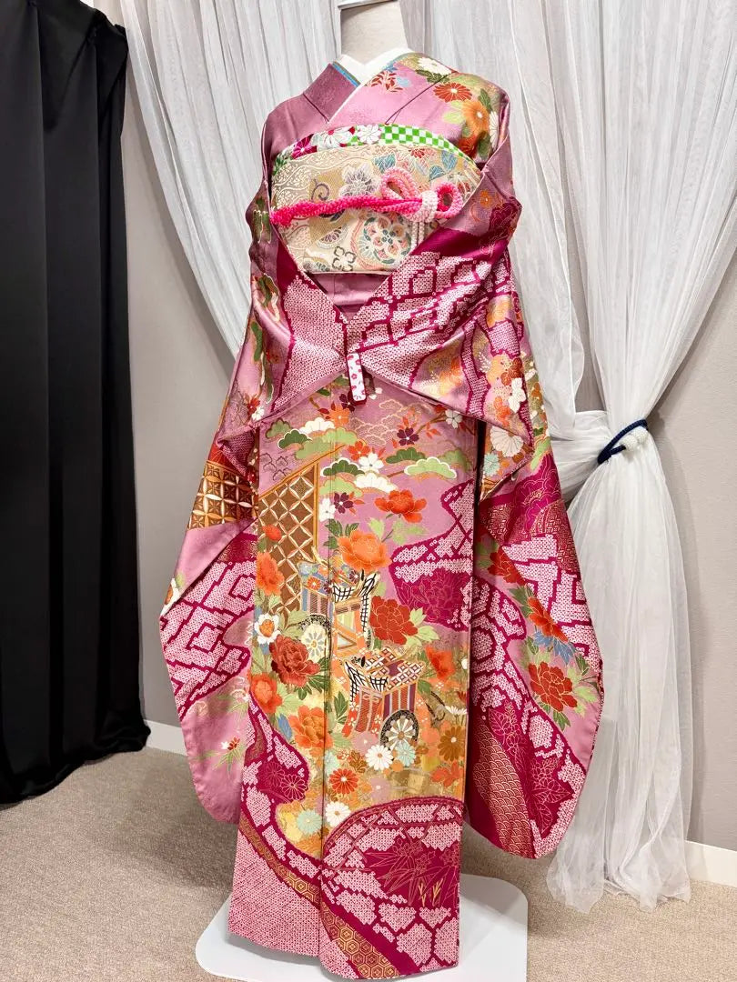 Luxurious, gorgeous, pure silk furisode set, tall size, sleeve length 70.5cm, around 168cm