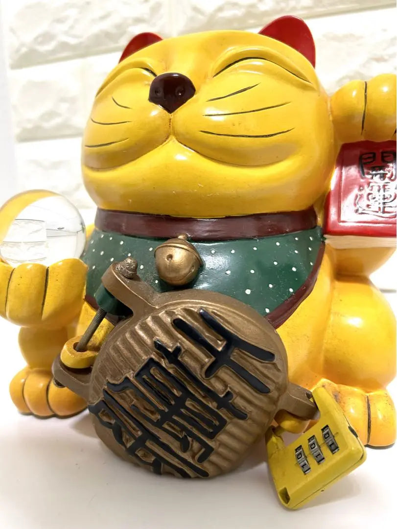 [Good Luck] Maneki Neko - Improve your luck Interior 28cm Yellow with crystal