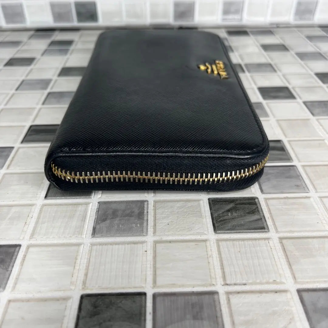 90 PRADA Prada Round Zipper Long Wallet