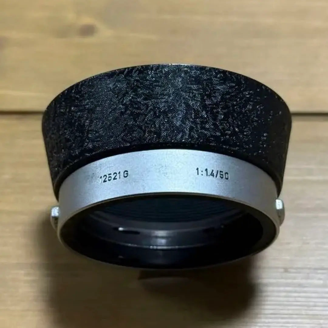 LEICA XOOIM Zumilux 50mm Lens Hood Lady