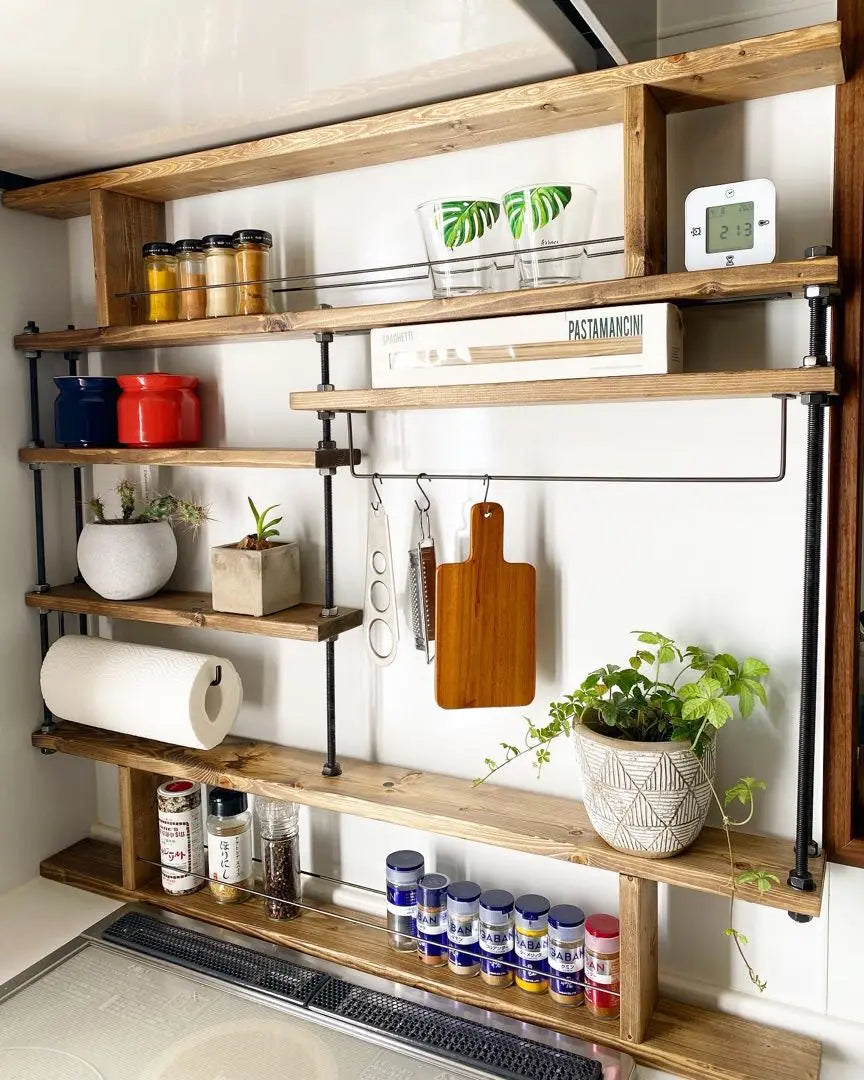 It won't fall even in an earthquake ☆ Kitchen rack Central 4 ☆ Wood grain emphasis ☆ Spice rack