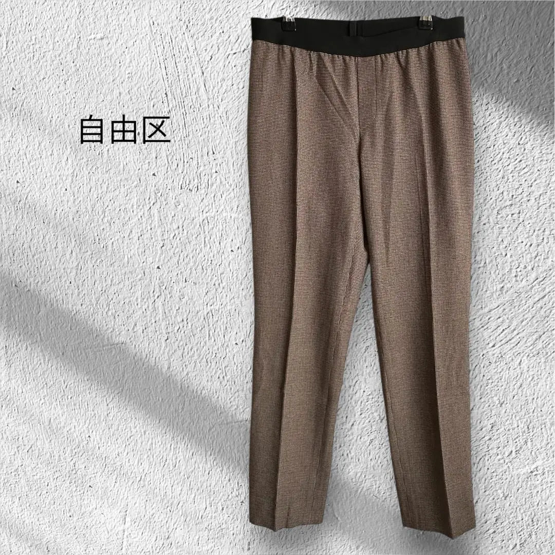 b642 Jiyuku ward pants for women size 38 all-over pattern