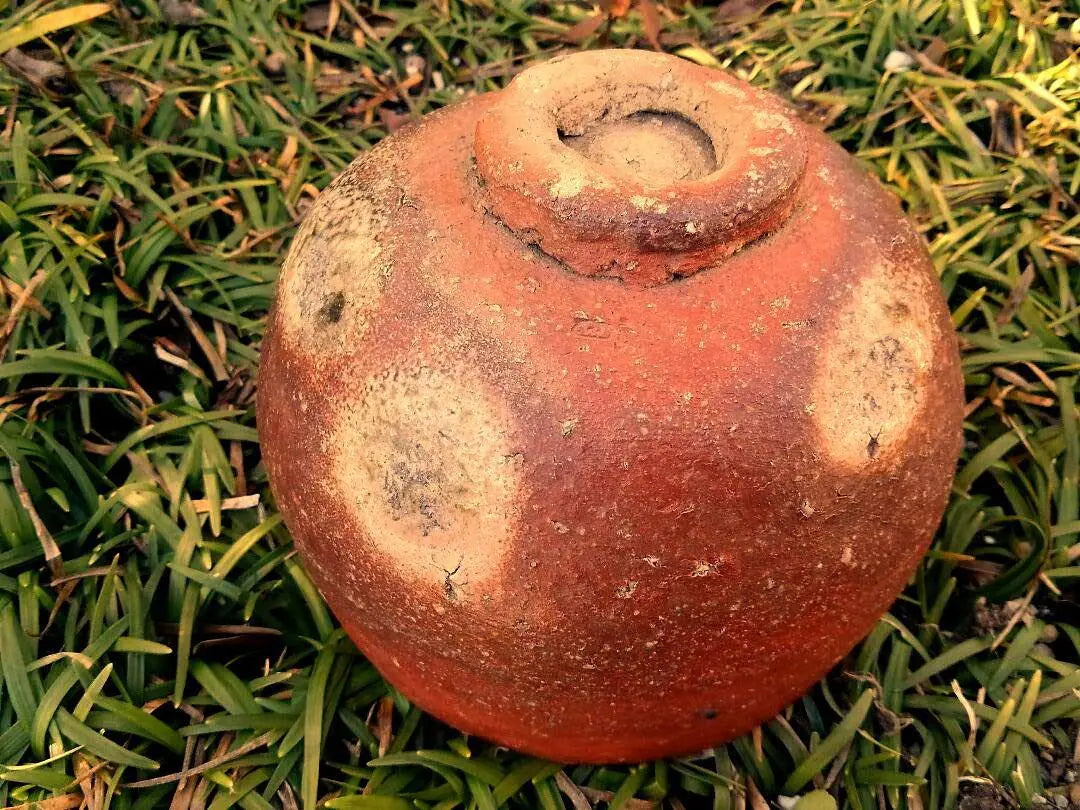 Cuenco de té Shigaraki muy antiguo con caja de paulownia, antigüedad