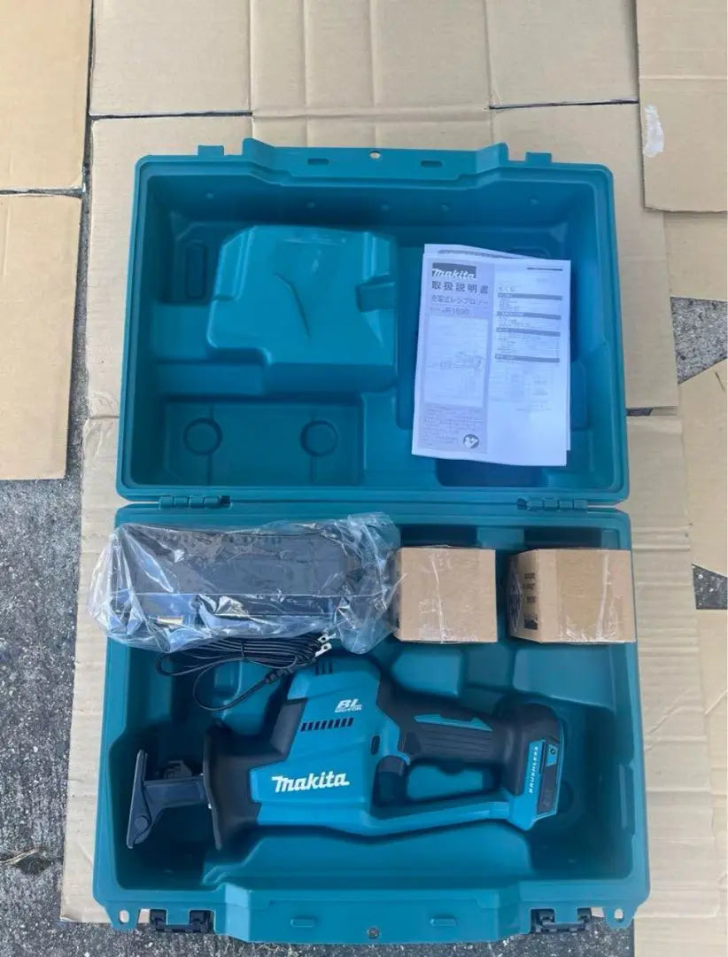 Makita Rechargeable Reciprocating Saw JR189DRGX | マキタ 充電式レシプロソー JR189DRGX