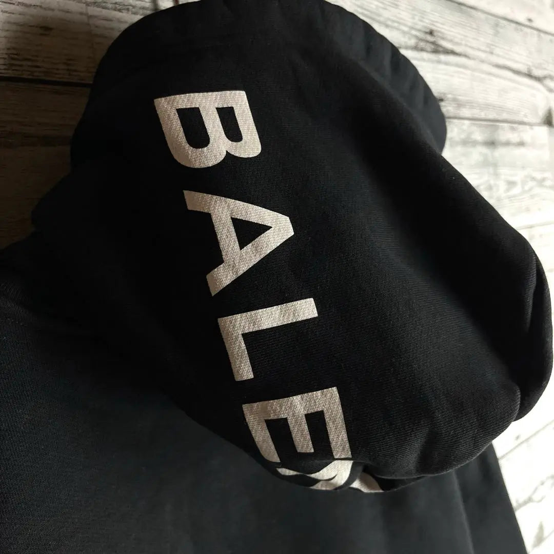 [Popular model] Balenciaga☆ Sweatshirt with hood logo black