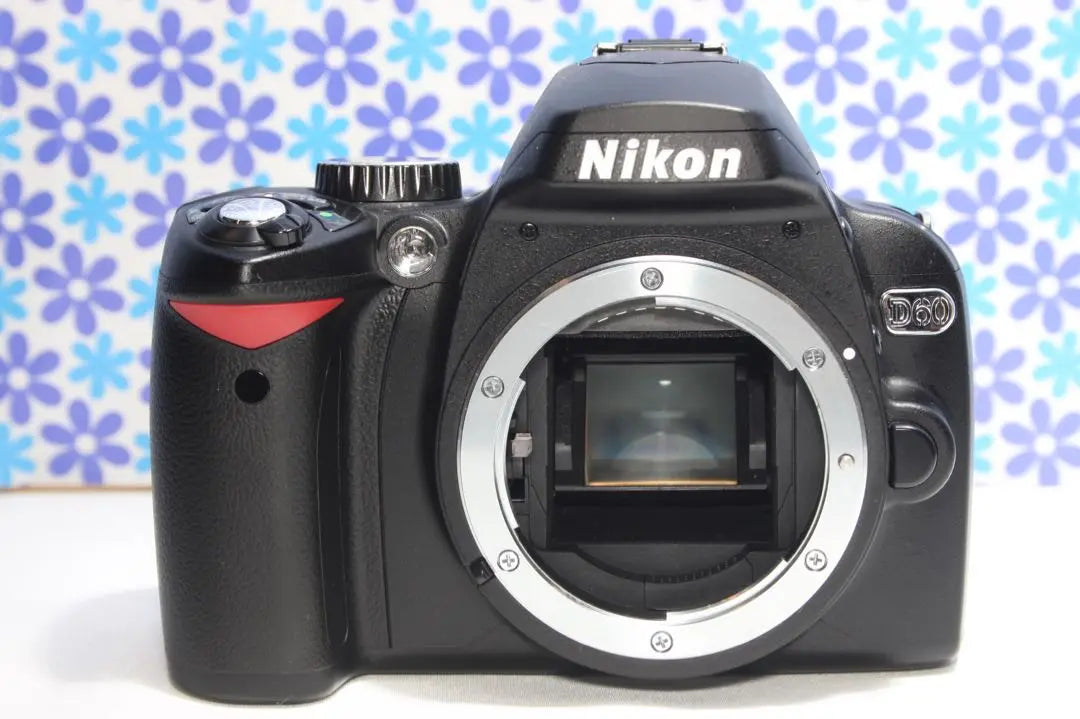 Superb condition ❤️Nikon D60 lens kit ❤️High quality ❤️Recommended for beginners ❤️