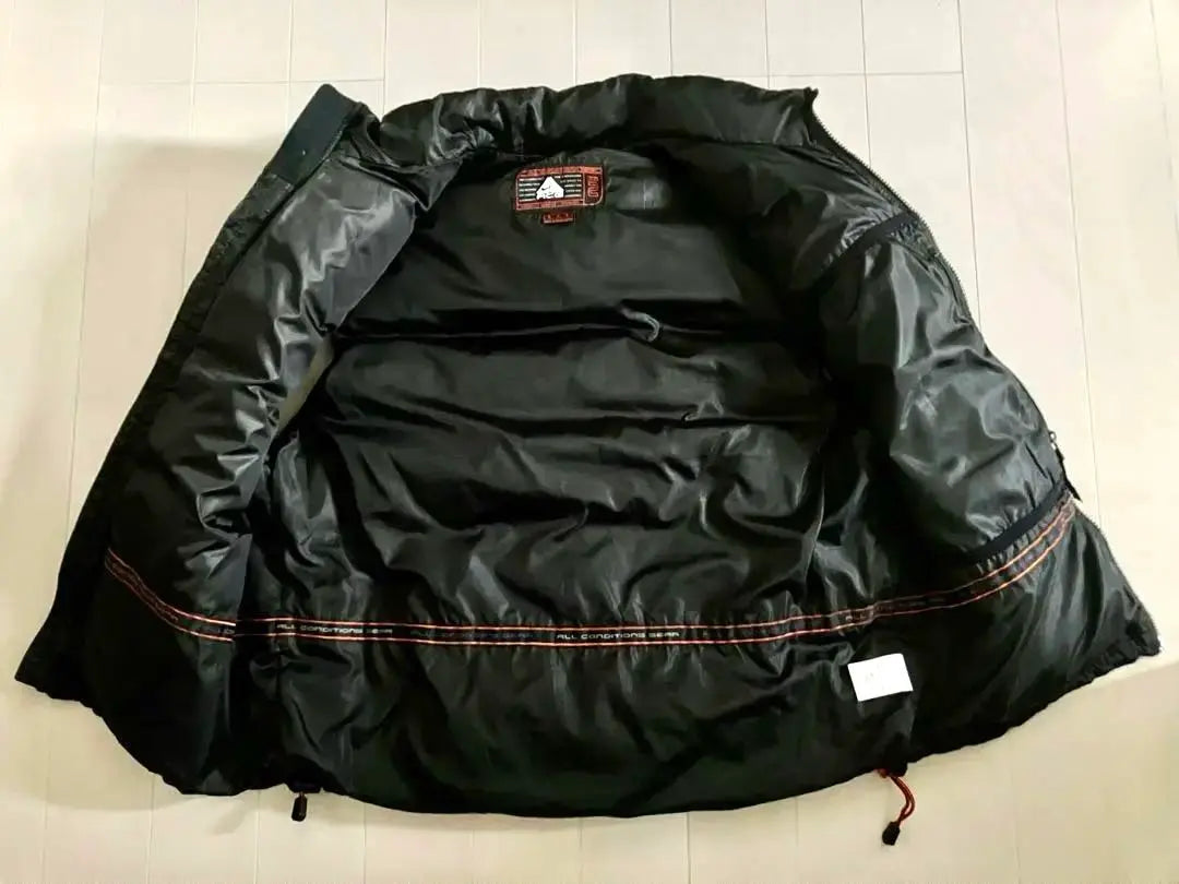 Chaleco de plumas vintage NIKE ACG negro talla M [años 90/buen estado]