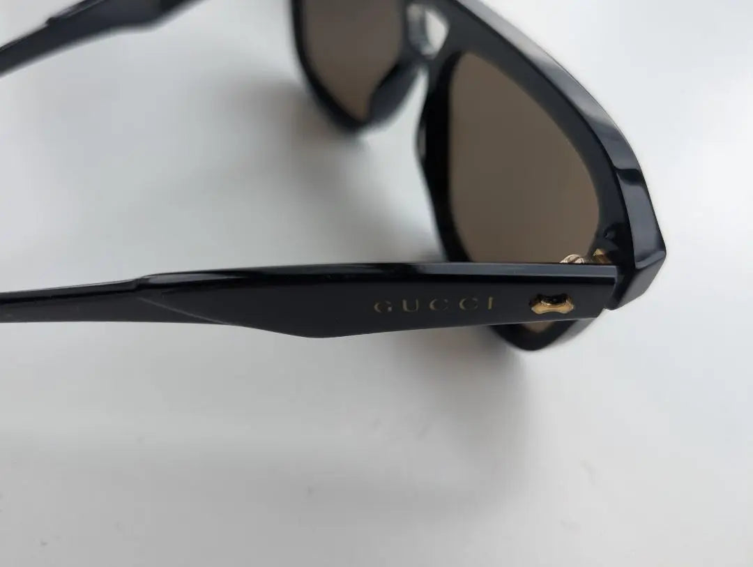 GUCCI Black Sunglasses with Case 23SS