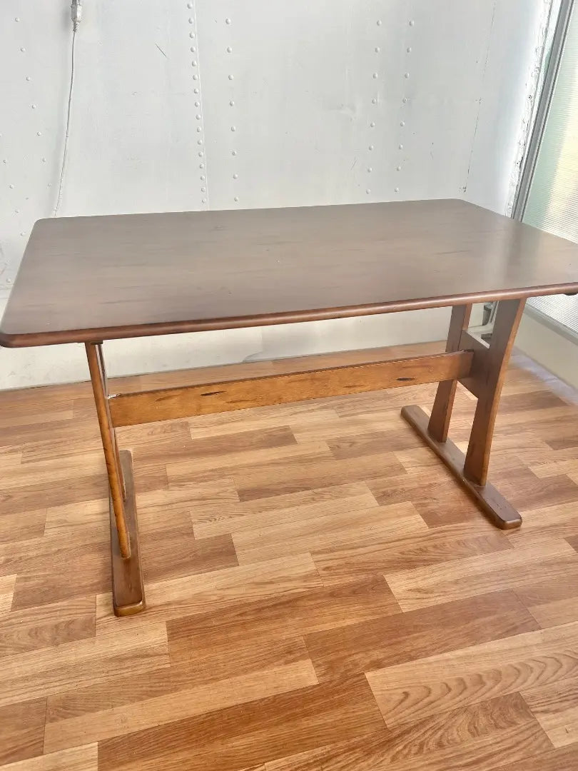 Mesa de comedor elegante Nitori, escritorio hermoso y moderno, estilo antiguo