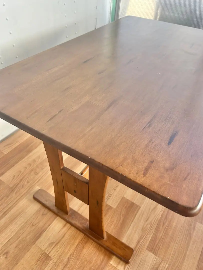 Mesa de comedor elegante Nitori, escritorio hermoso y moderno, estilo antiguo