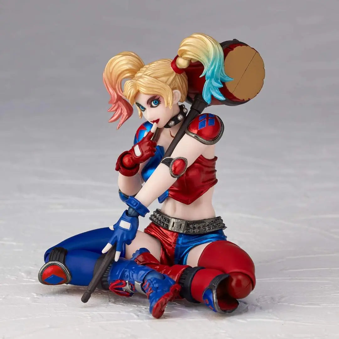 [New] Amazing Yamaguchi Harley Quinn Figure (DC Batman)