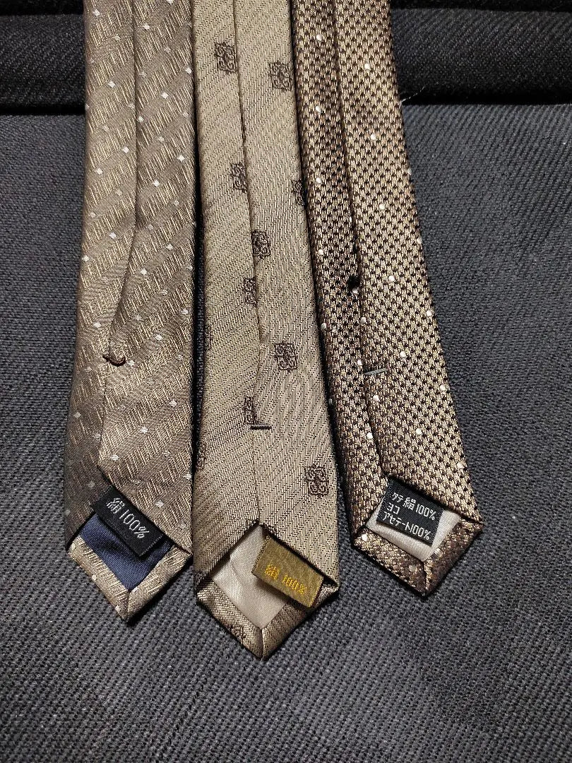 ☆ Set of 3 tie, beautiful condition, simple packaging☆☆☆☆☆