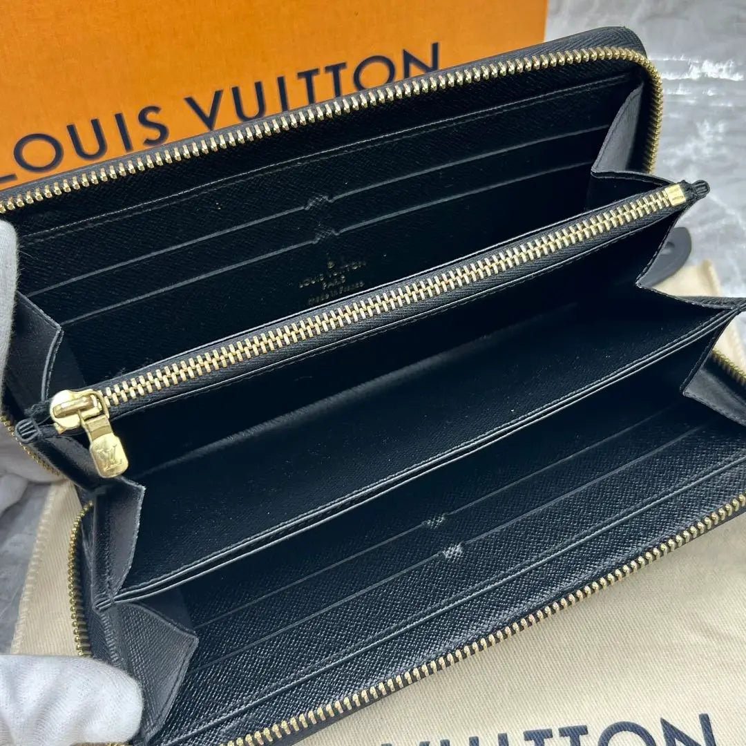 LOUIS VUITTON Limited Edition Zippy Wallet Monogram with Certificate of Authenticity