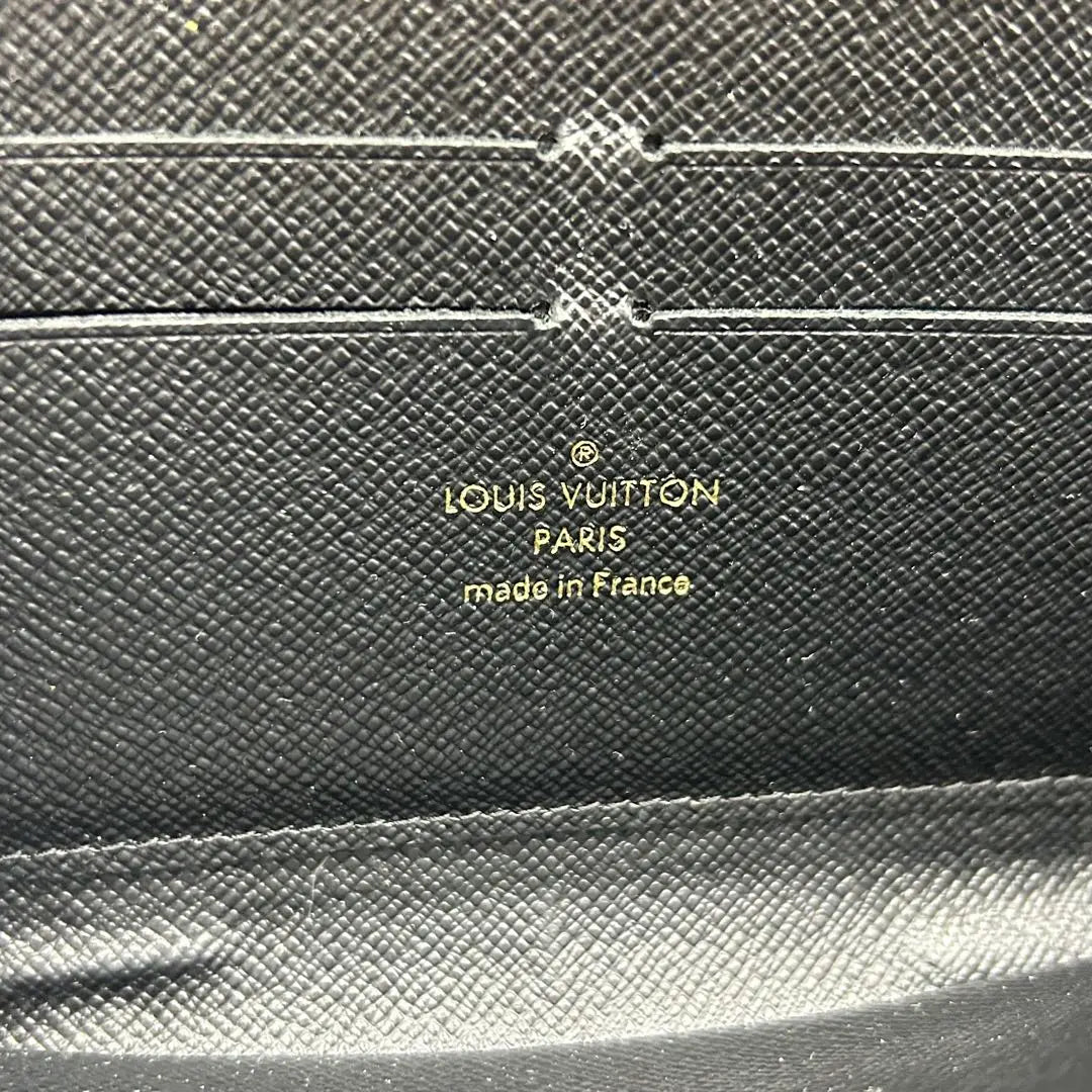 LOUIS VUITTON Limited Edition Zippy Wallet Monogram with Certificate of Authenticity