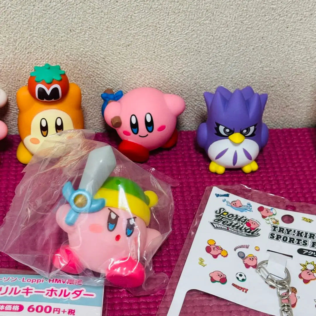 Summary Kirby Star Mini Figure Acrylic Keychain Set -