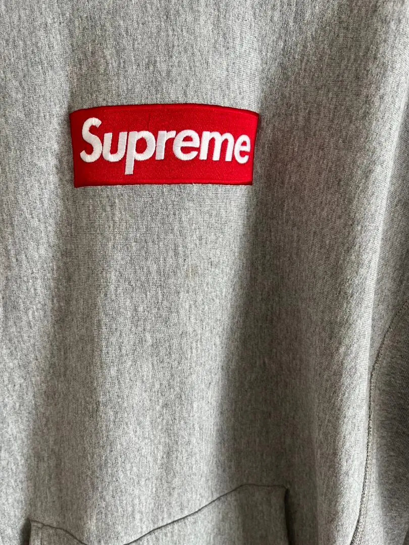 [¡Difícil de conseguir!] ¡Agotado! 】Sudadera con capucha gris con logo de SUPREME Box