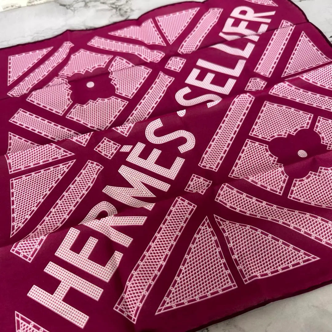 Unused ✨HERMES SELLIER Handkerchief with box