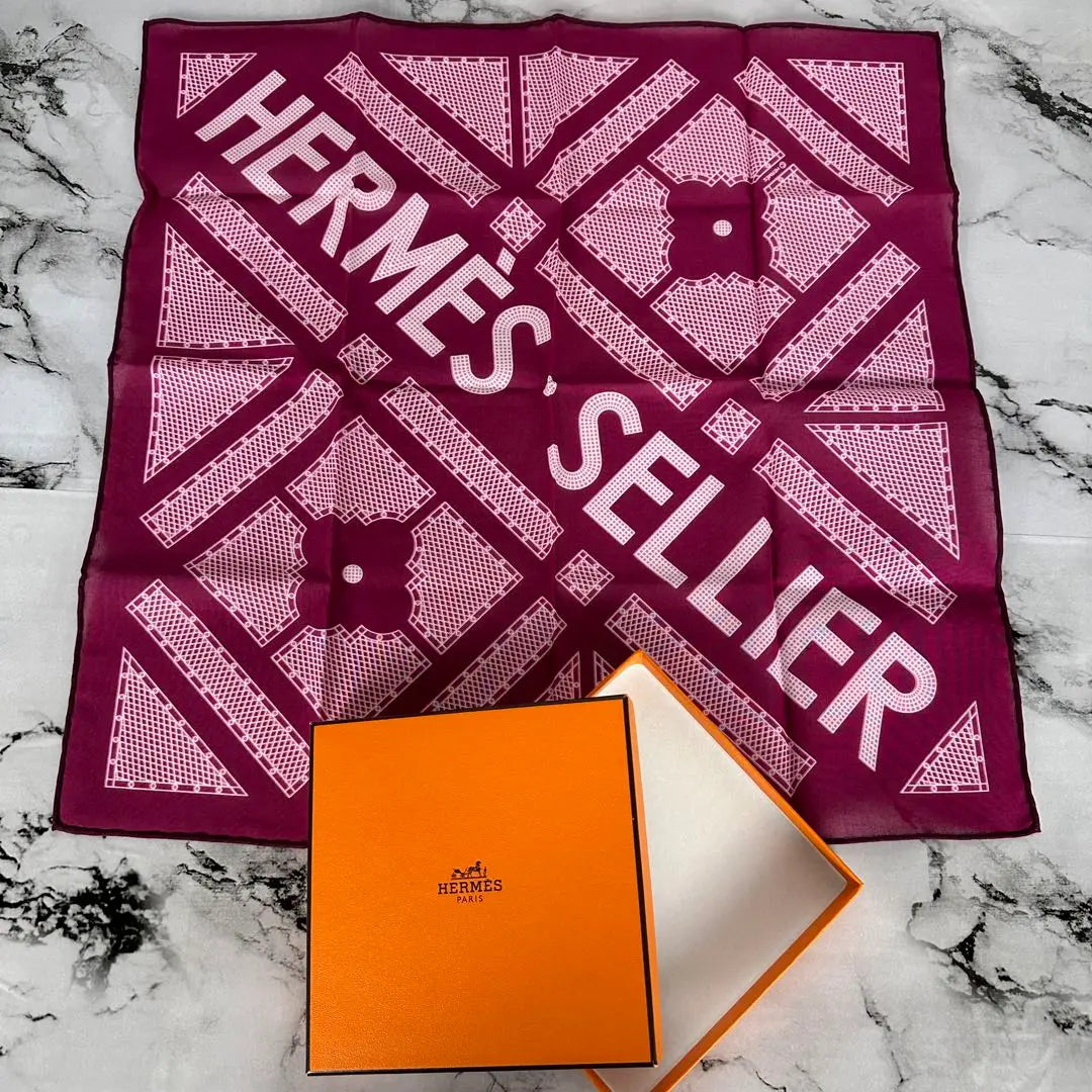 Unused ✨HERMES SELLIER Handkerchief with box